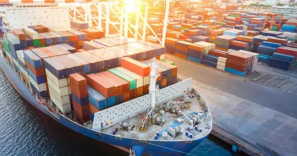 Por qué los aranceles de importación son un factor clave en los costos de importación