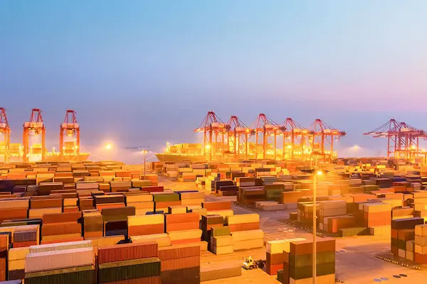 Tipos de aranceles y su impacto en la planificación de embarques marítimos