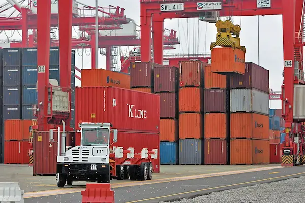 Importancia de la factura comercial de importacion en los procesos aduaneros